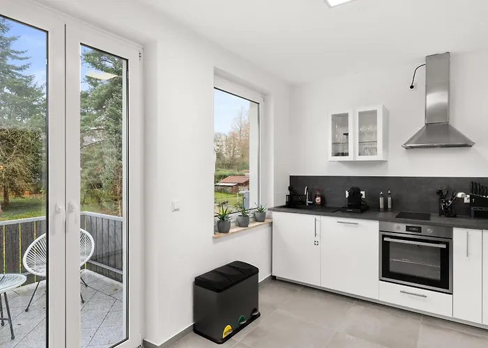 公寓 Sowi - Gartenblick & Parkplatz, Kueche 卡塞尔